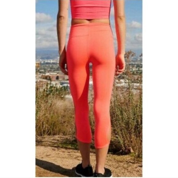 NWT FREE PEOPLE Infinity 3/4 High Rise Legging - Picture 3 of 16
